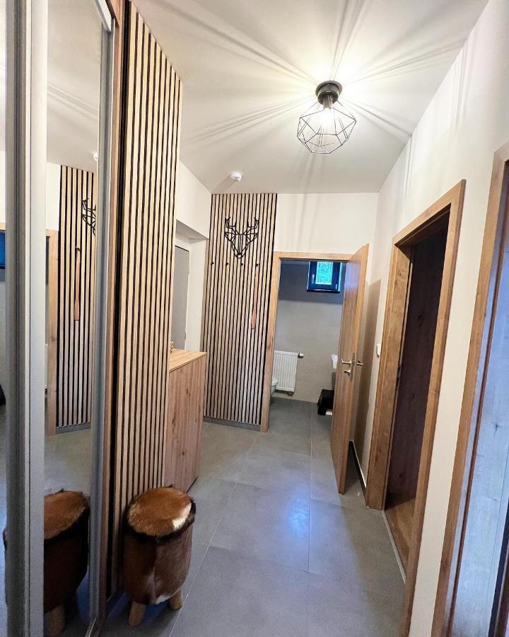 U Jelena Harrachov - Rodinny Apartman U Lesa S Garazi Eksteriør billede