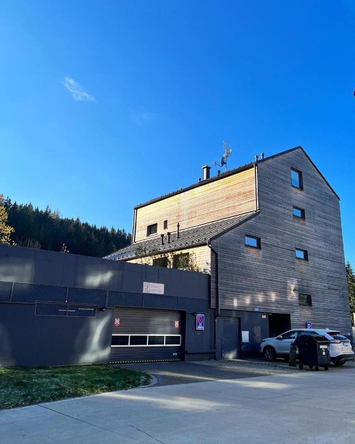 U Jelena Harrachov - Rodinny Apartman U Lesa S Garazi Eksteriør billede