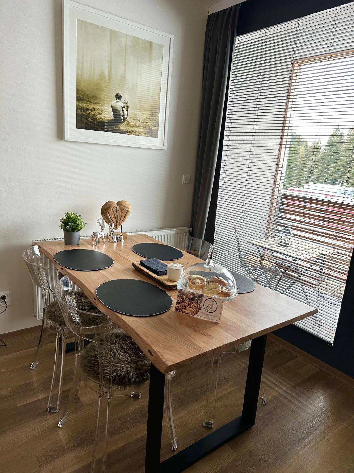U Jelena Harrachov - Rodinny Apartman U Lesa S Garazi Eksteriør billede